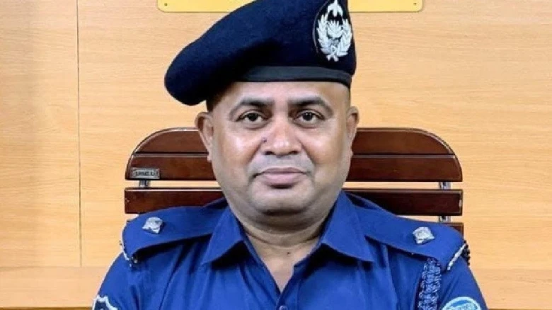 নোয়াখালীর সেনবাগ থানার ওসি মো. আবদুর রহিম সরকারকে প্রত্যাহার করা হয়েছে।