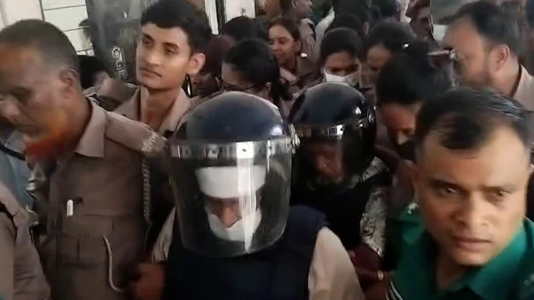 এমপি গাজী নজরুল ইসলাম চার দিনের রিমান্ডে মঞ্জুর আদালত