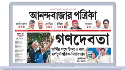 লালবাগচা রাজার মণ্ডপে শাহরুখের কাণ্ড, পূজার ওড়নায় মুখ মোছায় বিতর্ক
