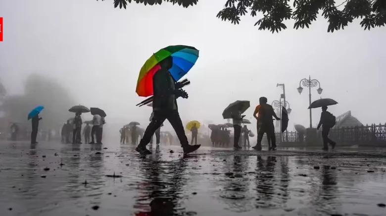 ভারী বৃষ্টির পূর্বাভাস: ভারতজুড়ে বজ্রসহ ঝড়ের সতর্কতা জারি