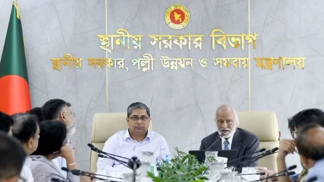 রাজধানীর যানজট ও ডেঙ্গু নিরসনে কঠোর নির্দেশ এলজিআরডি মন্ত্রীর