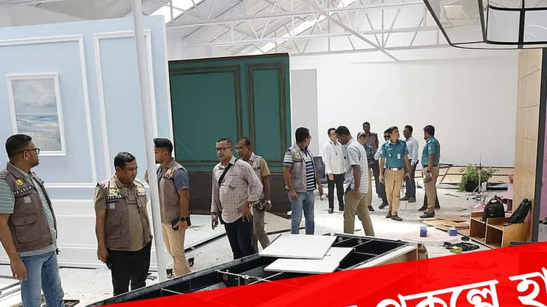 রাজধানীর ইসিবি চত্বরে নিউগিনি আবাসন প্রকল্পে হামলার পর আইনশৃঙ্খলা রক্ষাকারী বাহিনীর অবস্থান।