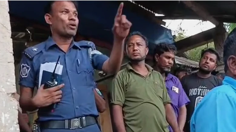 চুনারুঘাট থানার এএসআই মোহাম্মদ ইলিয়াস হোসাইনের বিতর্কিত বক্তব্যের ভাইরাল ভিডিওর একটি দৃশ্য।
