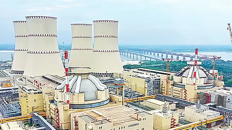 পাবনার রূপপুর পারমাণবিক বিদ্যুৎকেন্দ্রের প্রথম ইউনিট যেখানে সফলভাবে পারমাণবিক বিক্রিয়া শুরু হয়েছে।
