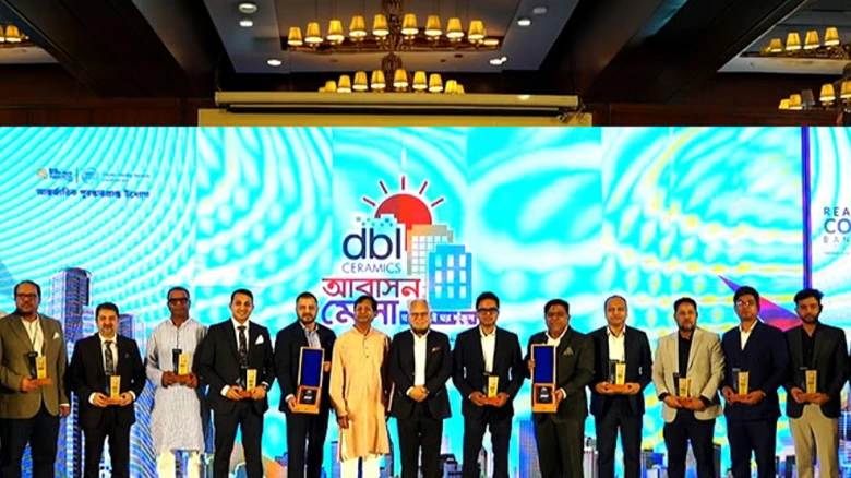প্রথম আলোর অনলাইন আবাসন মেলা ঘিরে জমে উঠেছে খাতসংশ্লিষ্টদের মিলনমেলা