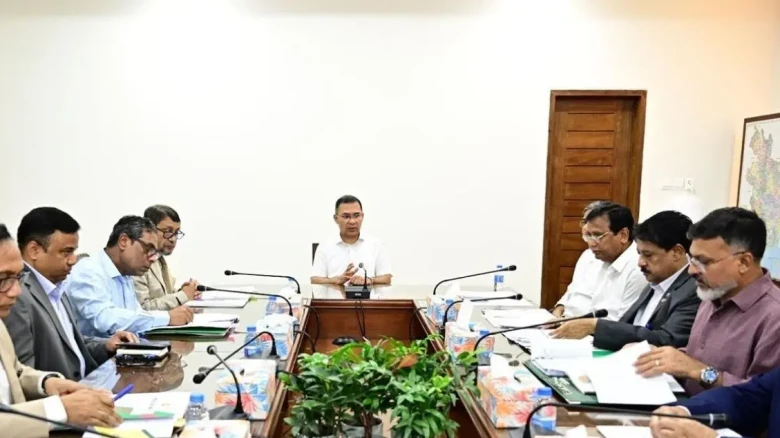 ডেঙ্গু প্রতিরোধে পাড়া-মহল্লায় মাইকিংয়ের নির্দেশ প্রধানমন্ত্রীর