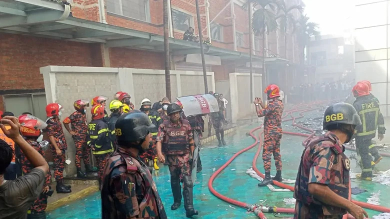 গাজীপুরে ওষুধ কারখানার আগুন চার ঘণ্টা পর নিয়ন্ত্রণে