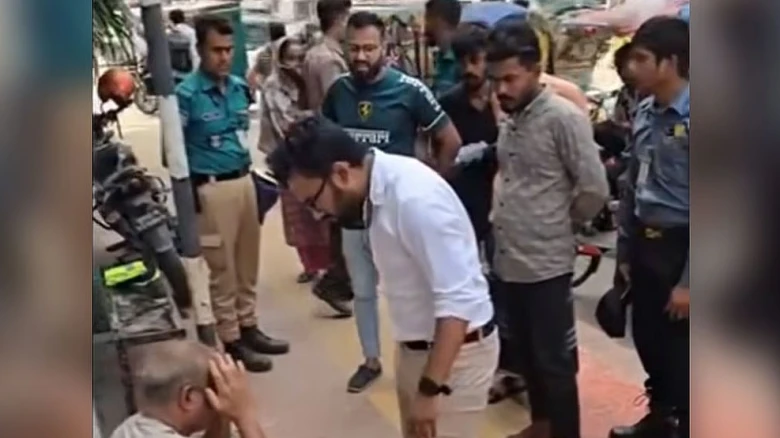 ধানমন্ডিতে শ্লীলতাহানির শিকার তরুণীর অভিযোগ ও পুলিশের ভূমিকা নিয়ে চাঞ্চল্য।