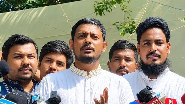 আইনশৃঙ্খলার বাজে অবস্থা, স্বরাষ্ট্রমন্ত্রী ব্যস্ত সংবিধান নিয়ে: নাসীরুদ্দীন