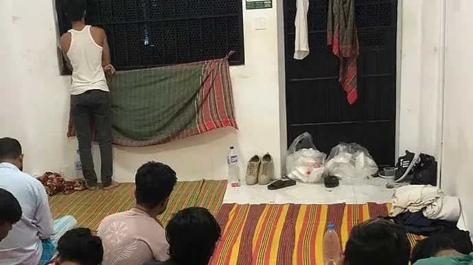 কম্বোডিয়া থেকে মুক্তি পেয়ে মঙ্গলবার দেশে ফিরছেন ৩০ বাংলাদেশি