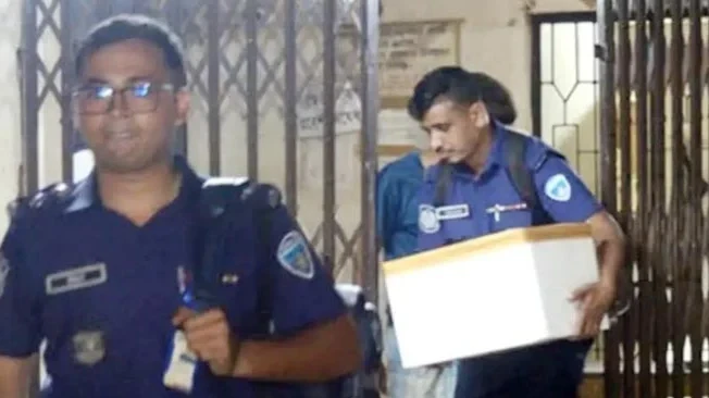 কক্সবাজারে রিসোর্টে অগ্নিকাণ্ড: নিহত ১০ জনের পরিচয় শনাক্তে লাগবে এক মাস
