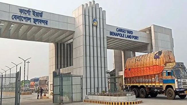 বেনাপোলে ৫৫ লাখ টাকার রাজস্ব ফাঁকি, সিঅ্যান্ডএফ এজেন্টের লাইসেন্স বাতিল