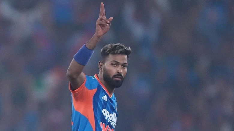 চোট কাটিয়ে ২০২৭ আইপিএলের আগে ফেরা অনিশ্চিত হার্দিক পান্ডিয়ার, দাবি প্রতিবেদনের