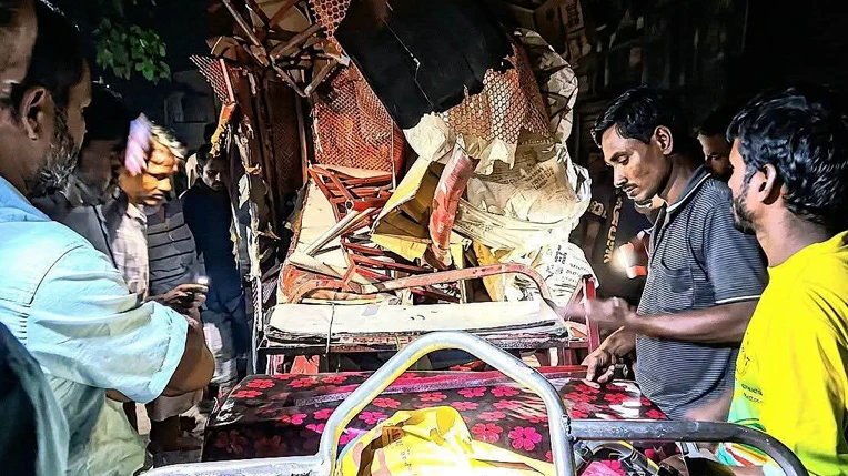 কুড়িগ্রামে বাস-অটোরিকশা সংঘর্ষে শিশু নিহত ও তিনজন আহত