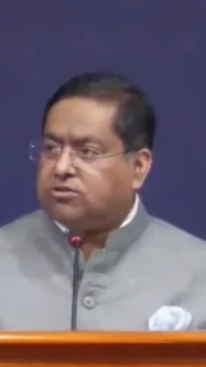 শেখ হাসিনা আমলের চুক্তি পর্যালোচনা নিয়ে ভারতের প্রাথমিক প্রতিক্রিয়া